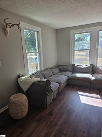 608 Belton Highway, Williamston, SC 29697