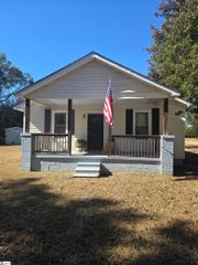 608 Belton Highway, Williamston, SC 29697