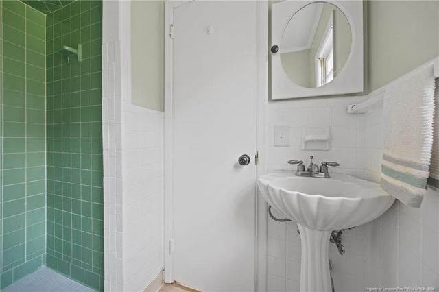 408 Sherwood Drive, Sanford, NC 27332