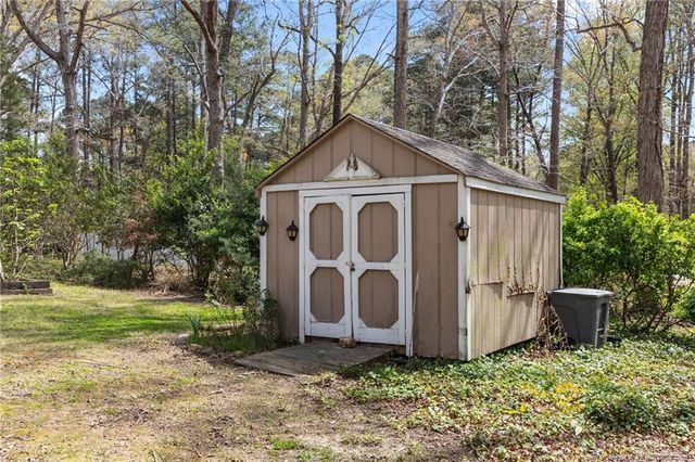 408 Sherwood Drive, Sanford, NC 27332