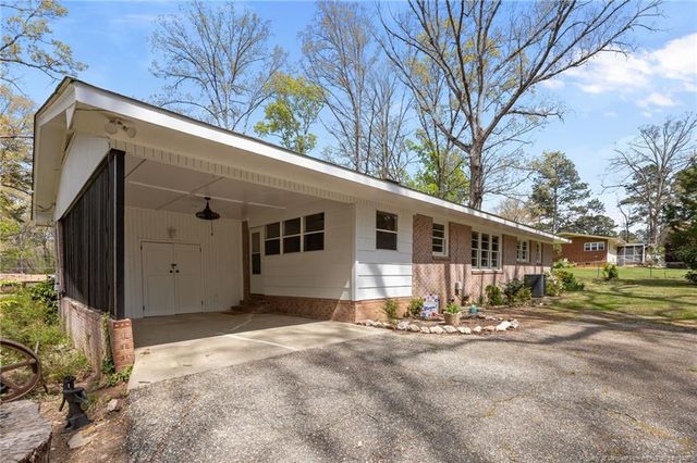 408 Sherwood Drive, Sanford, NC 27332