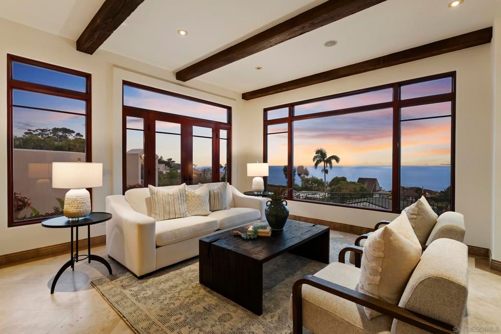 Image 2 of property listing at 1745 Amalfi St, La Jolla, CA 92037