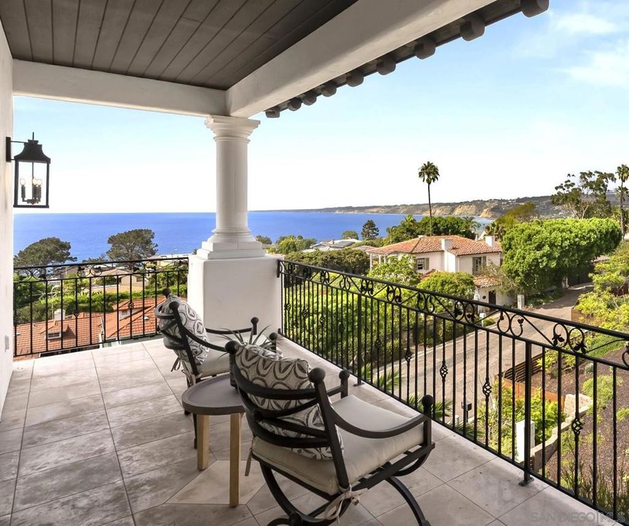 Image 23 of property listing at 1745 Amalfi St, La Jolla, CA 92037
