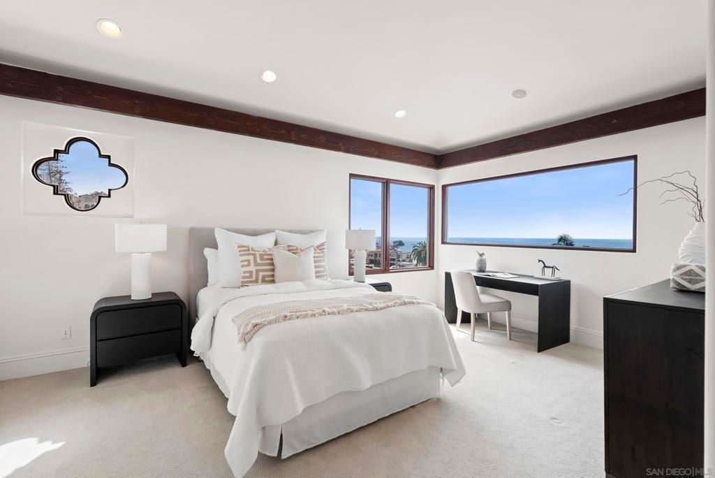 Image 26 of property listing at 1745 Amalfi St, La Jolla, CA 92037