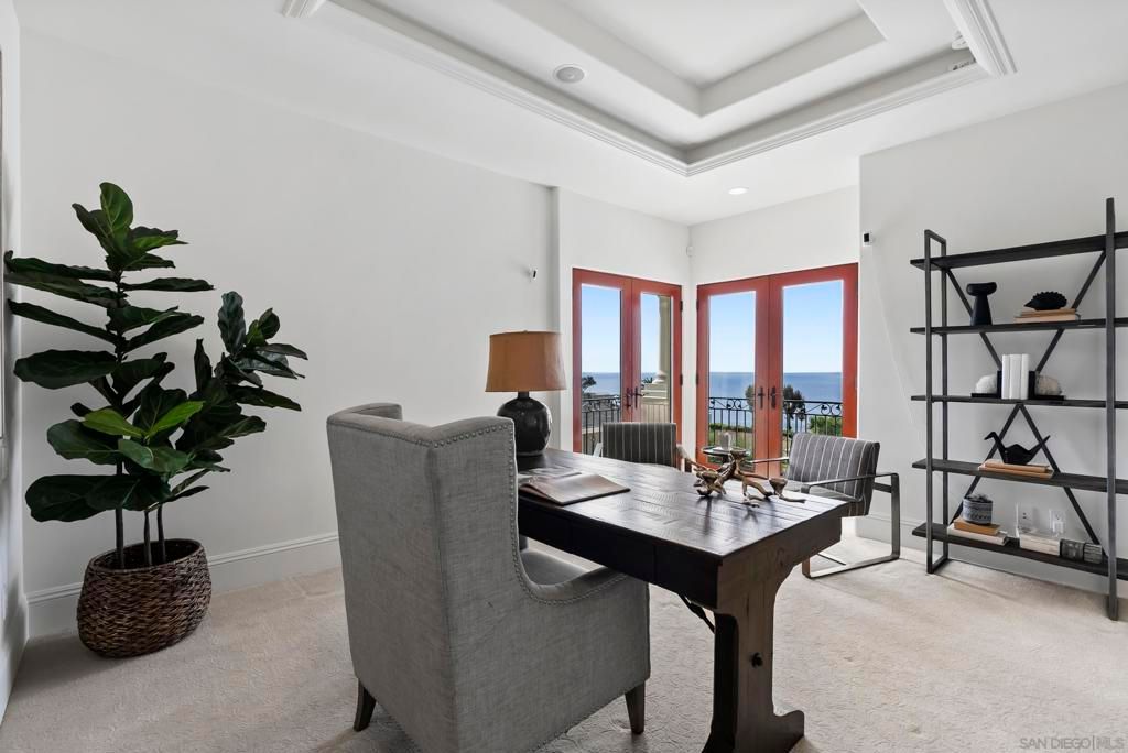 Image 28 of property listing at 1745 Amalfi St, La Jolla, CA 92037