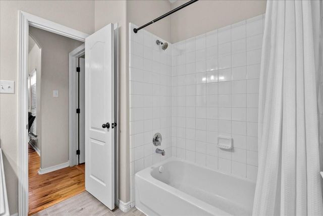 8102 Pinewood Park, Humble, TX 77346