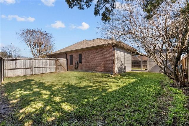 8102 Pinewood Park, Humble, TX 77346