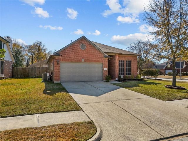 8102 Pinewood Park, Humble, TX 77346