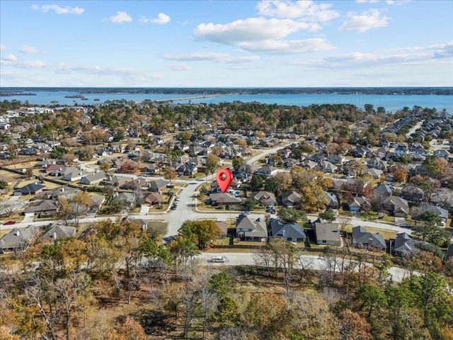 8102 Pinewood Park, Humble, TX 77346