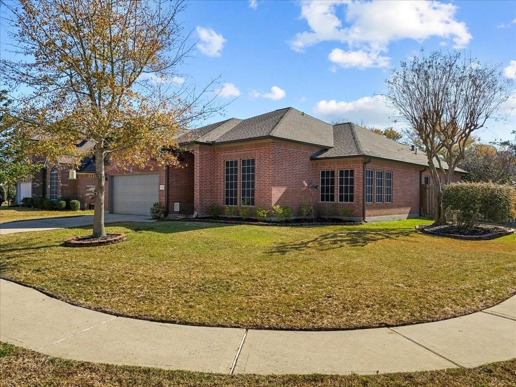 8102 Pinewood Park, Humble, TX 77346