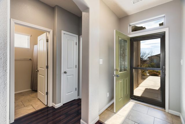 1105 Jacobs Drive NE, Rio Rancho, NM 87144