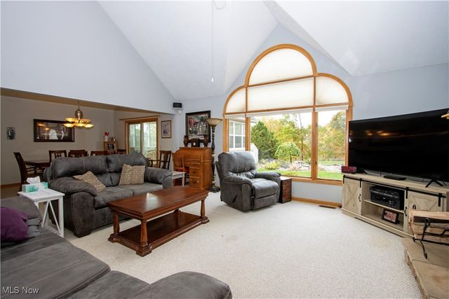 5443 Chadwell Circle, Ravenna, OH 44266