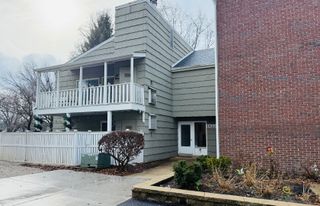 1420 Stonebridge Trail 1-3, Wheaton, IL 60189