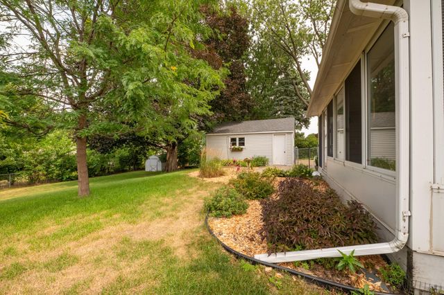 671 58th Avenue NE, Fridley, MN 55432