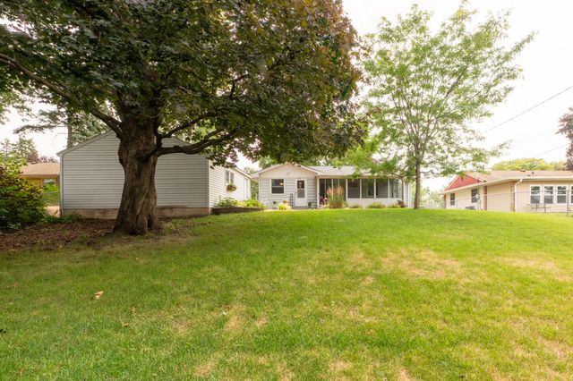 671 58th Avenue NE, Fridley, MN 55432