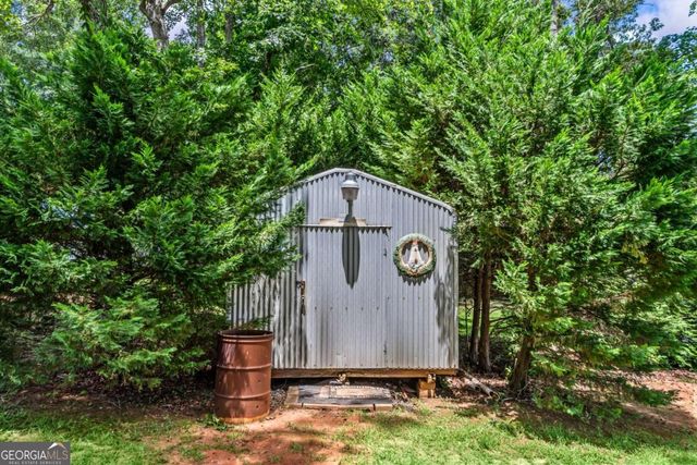 111 Little Riverview Road, Eatonton, GA 31024