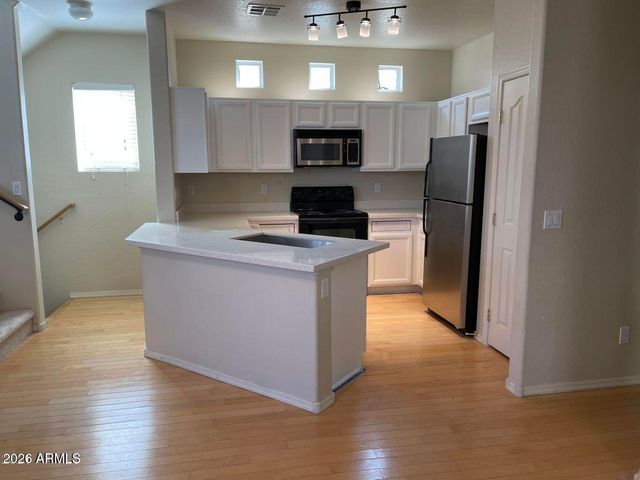 947 W WENDY Way, Gilbert, AZ 85233