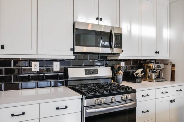 779 ARBOLEDA DR, Crozet, VA 22932