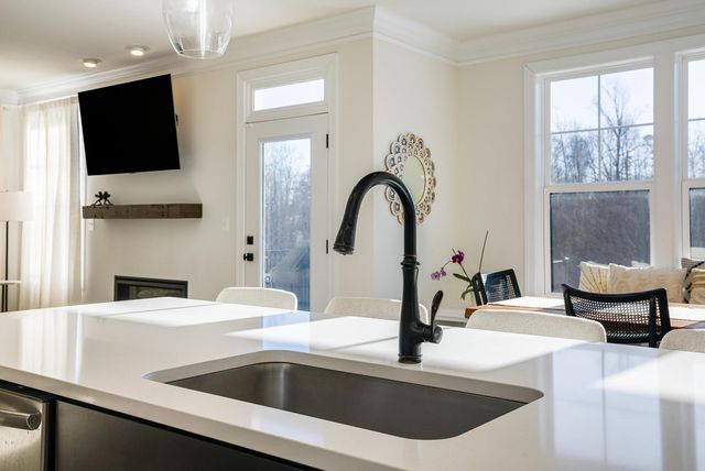 779 ARBOLEDA DR, Crozet, VA 22932