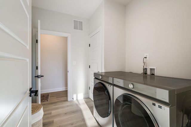 779 ARBOLEDA DR, Crozet, VA 22932