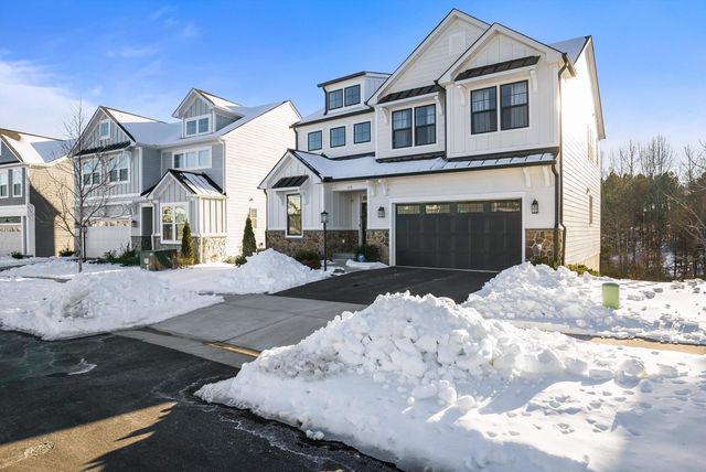 779 ARBOLEDA DR, Crozet, VA 22932