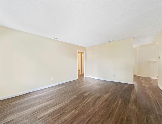 2509 Lancaster Lane, Pasadena, TX 77506