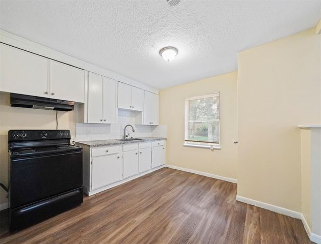 2509 Lancaster Lane, Pasadena, TX 77506