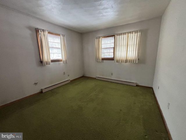 927 E HIGH ST, Bellefonte, PA 16823