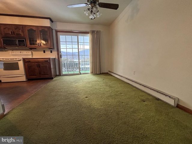 927 E HIGH ST, Bellefonte, PA 16823