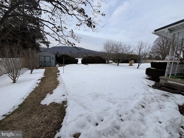 927 E HIGH ST, Bellefonte, PA 16823