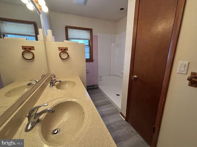 927 E HIGH ST, Bellefonte, PA 16823