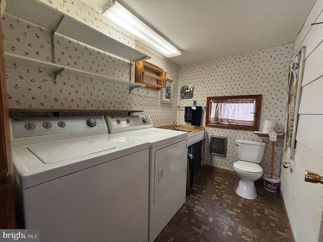 927 E HIGH ST, Bellefonte, PA 16823