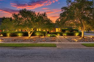 351 Troy Dr, Corpus Christi, TX 78412