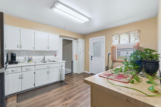 2212 Dale Drive, Fort Wayne, IN 46819