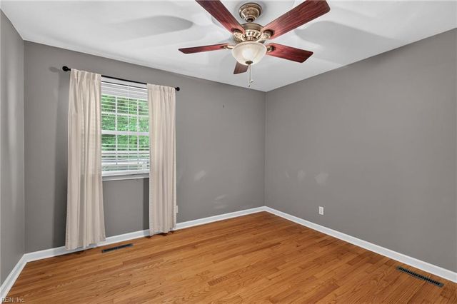 5504 Buckhorne CT, Suffolk, VA 23435