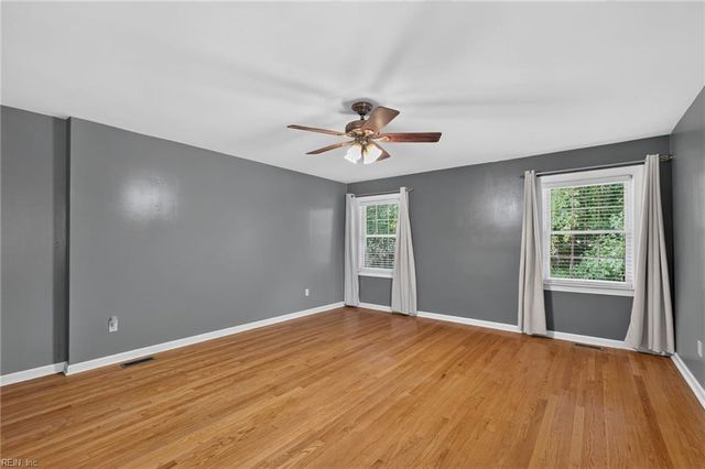 5504 Buckhorne CT, Suffolk, VA 23435