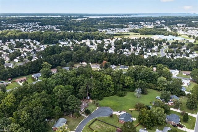 5504 Buckhorne CT, Suffolk, VA 23435