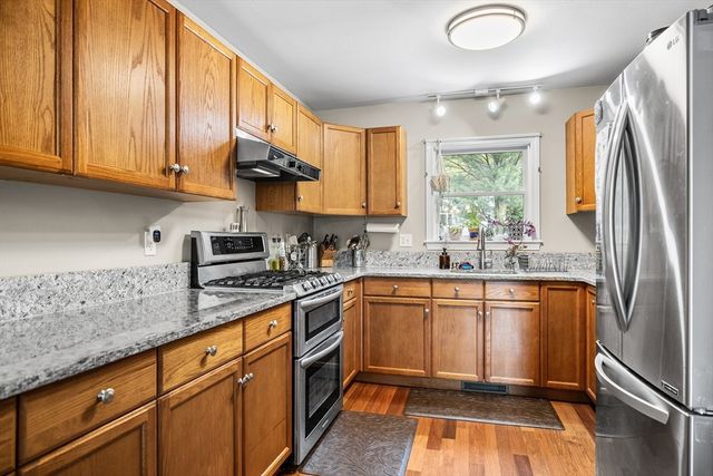 40 Mountain Lakes Trl, Groton, MA 01450