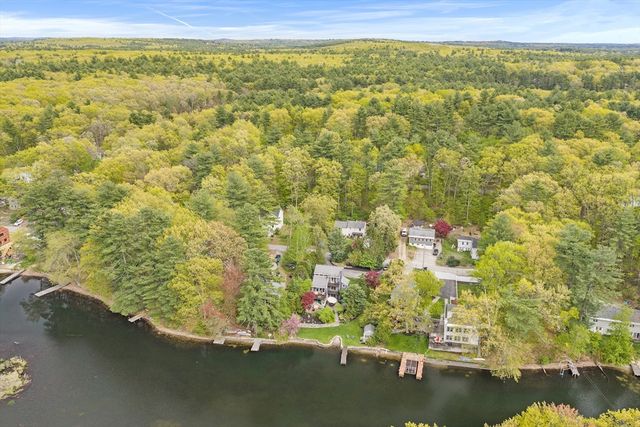 40 Mountain Lakes Trl, Groton, MA 01450