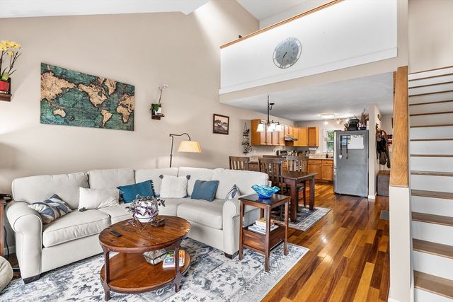 40 Mountain Lakes Trl, Groton, MA 01450