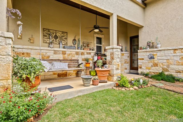 2467 Palomino Springs, Bandera, TX 78003