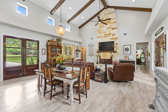 2467 Palomino Springs, Bandera, TX 78003