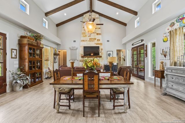 2467 Palomino Springs, Bandera, TX 78003