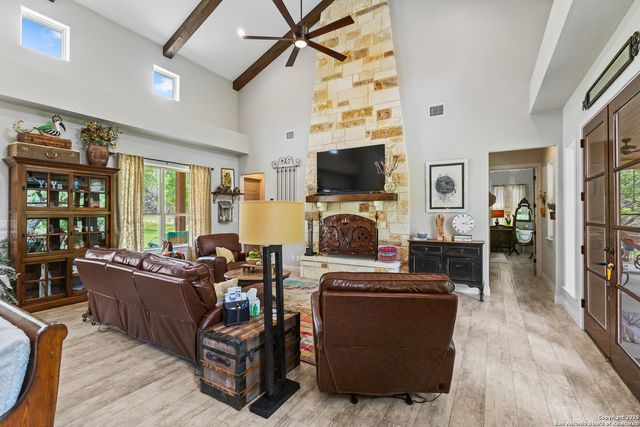 2467 Palomino Springs, Bandera, TX 78003