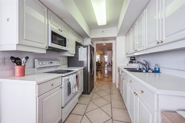 21205 Yacht Club Drive 1802, Aventura, FL 33180