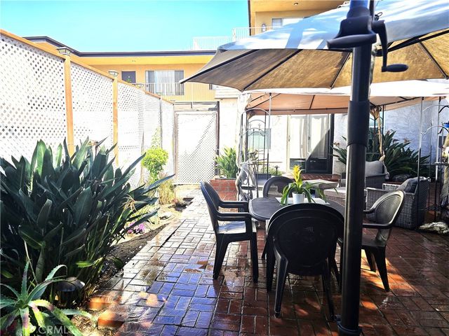 1830 Stanley Avenue, Signal Hill, CA 90755