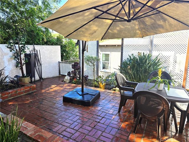 1830 Stanley Avenue, Signal Hill, CA 90755