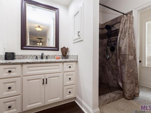 12931 Deerpath Way, Baton Rouge, LA 70816