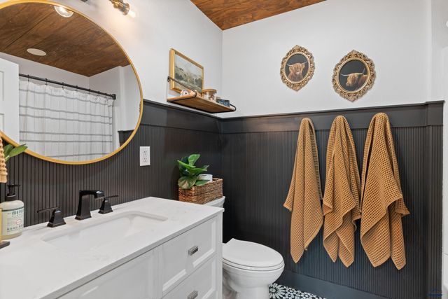 6451 LONG VIEW RD, Rapid City, SD 57703