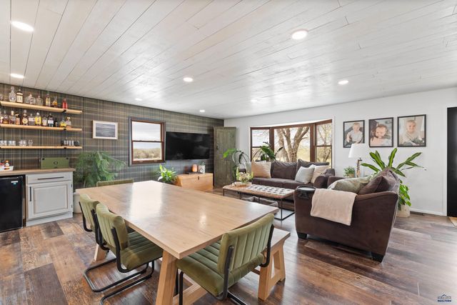 6451 LONG VIEW RD, Rapid City, SD 57703